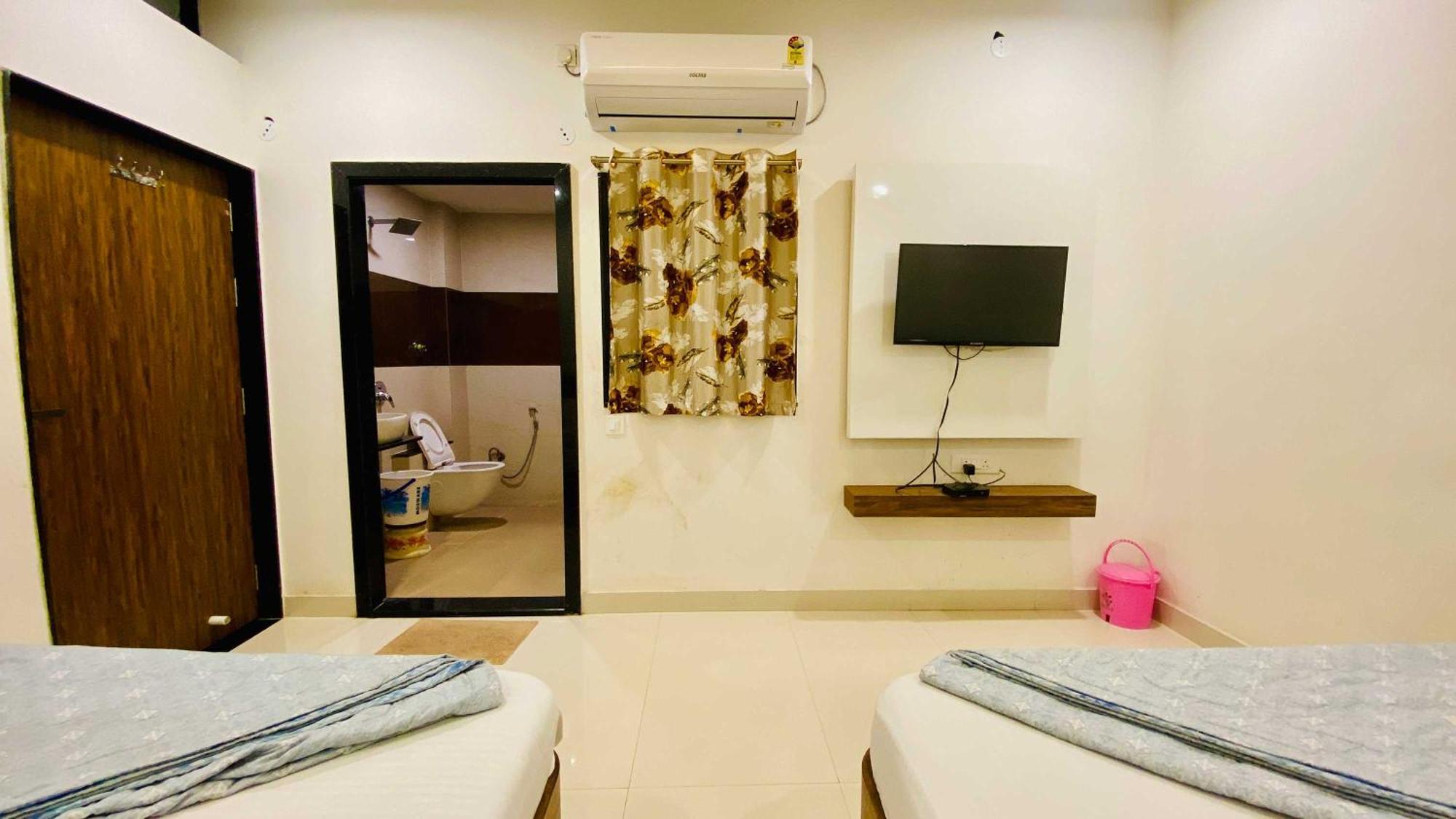 Hotel Gayatri Palace Godarpura Екстер'єр фото