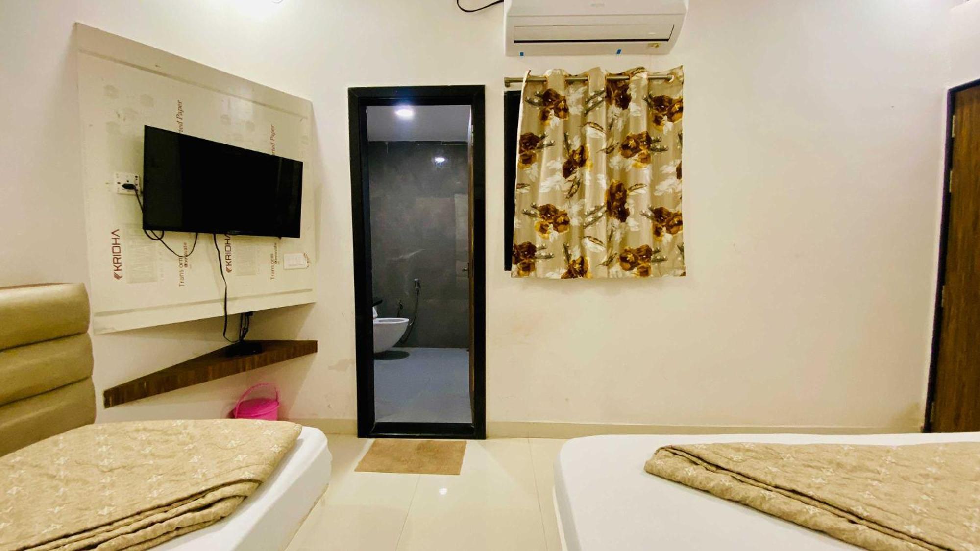 Hotel Gayatri Palace Godarpura Екстер'єр фото