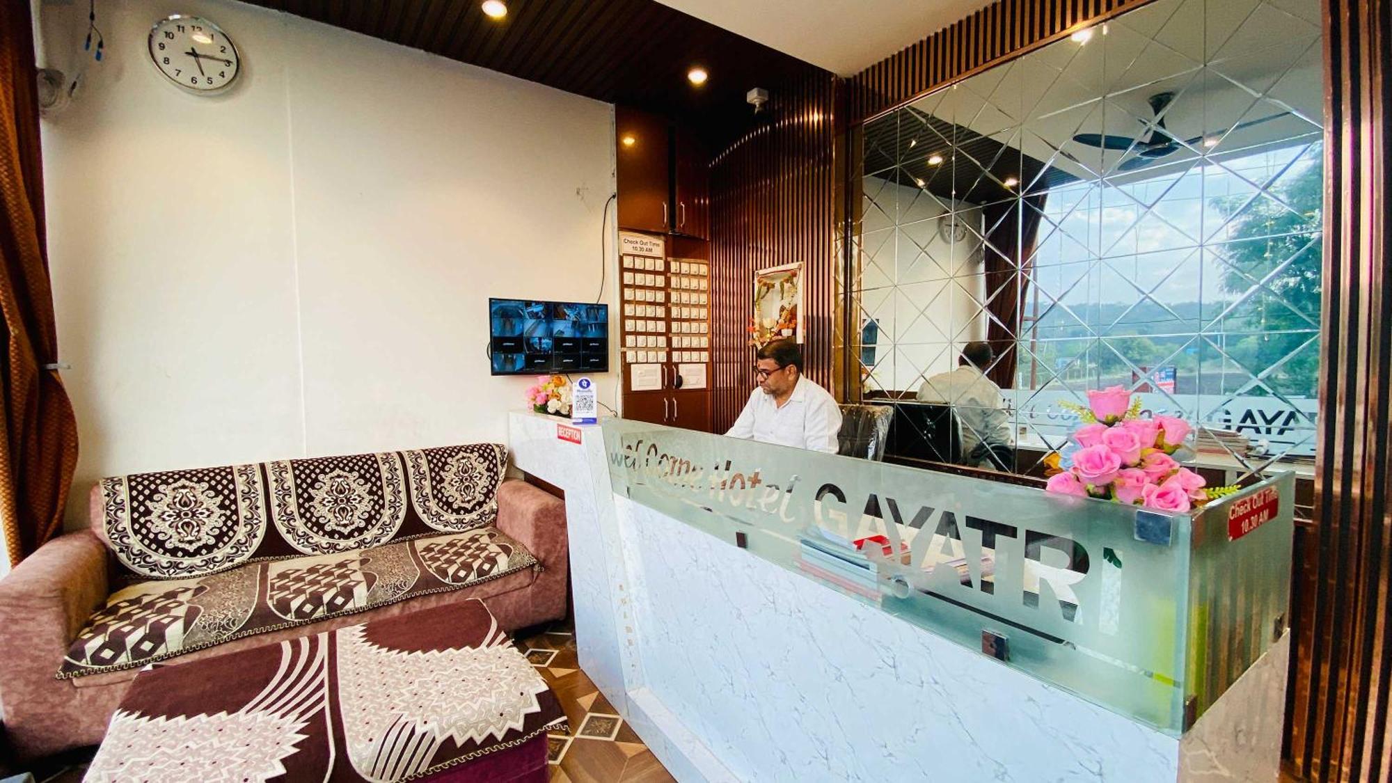 Hotel Gayatri Palace Godarpura Екстер'єр фото